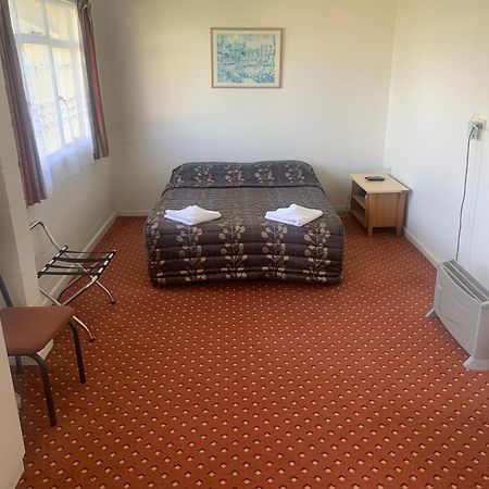 Cheviot Hotel Extérieur photo